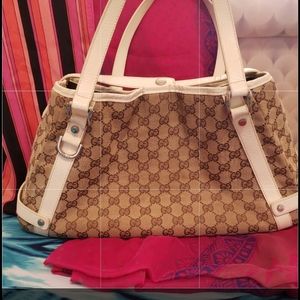 Gucci Abbey Shoulder Bag in GG Canvas and Cream Cinghiale Leather Trim